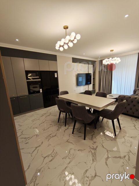 İcarəyə verilir 4 otaqlı yeni tikili 147 m²