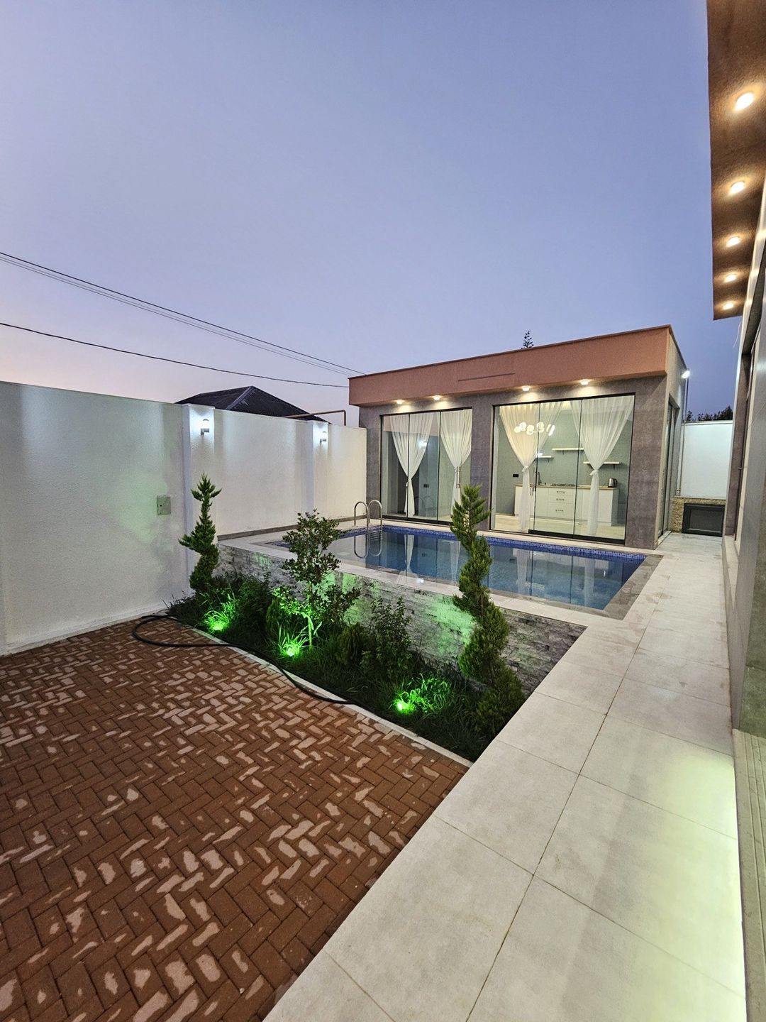 Satılır 4 otaqlı həyət evi/bağ evi 202 m² — Ev, villa, Bakı (2)