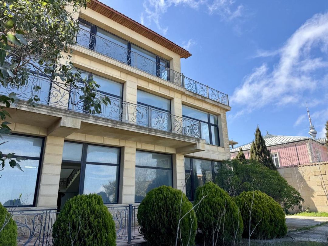 Satılır 9 otaqlı həyət evi/bağ evi 800 m² — Ev, villa, Bakı (4)
