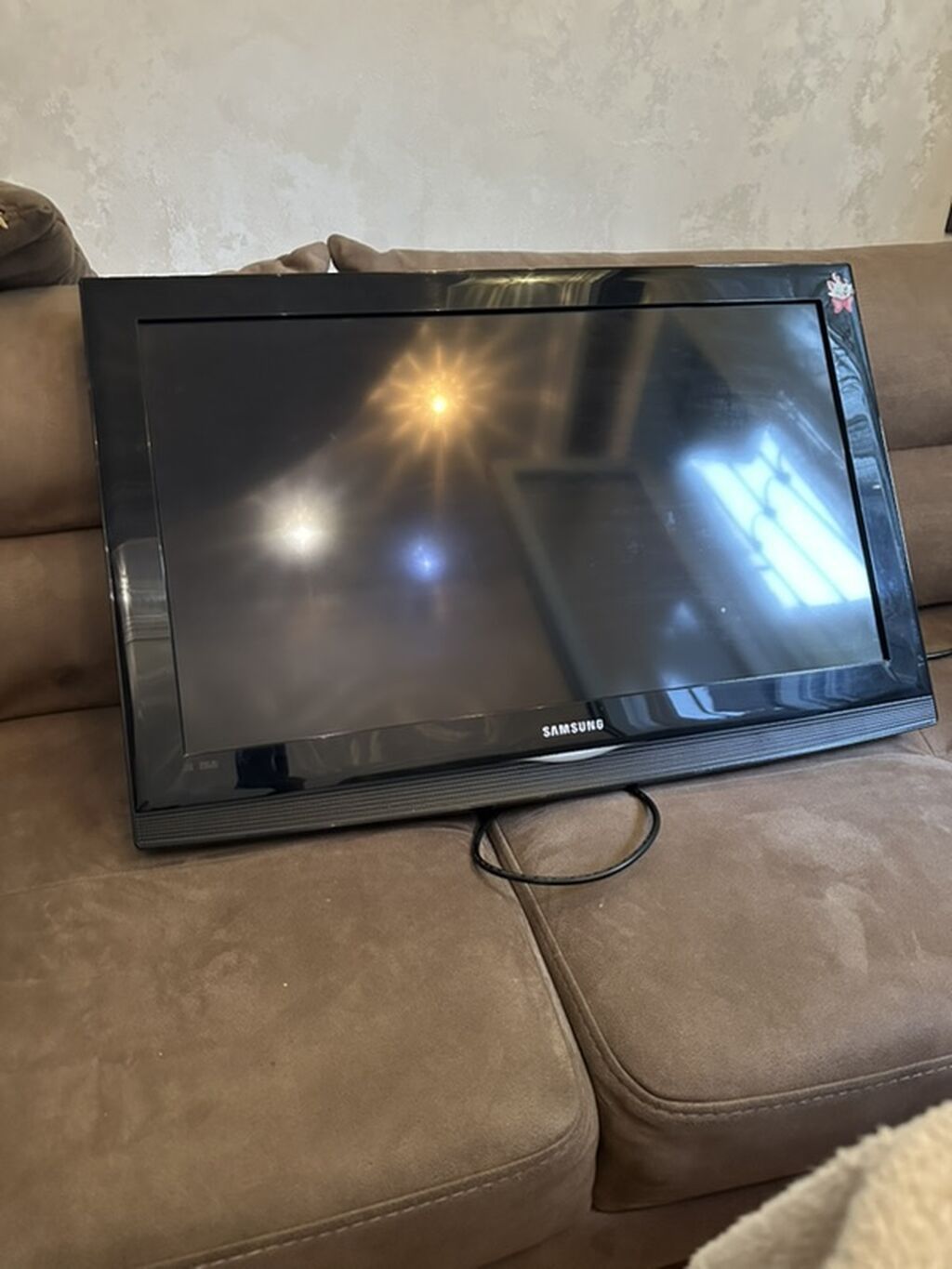 Samsung LCD televizor - Ekran ölçüsü: təxminən 32" - Panel: LCD — Televizorlar, Bakı (2)