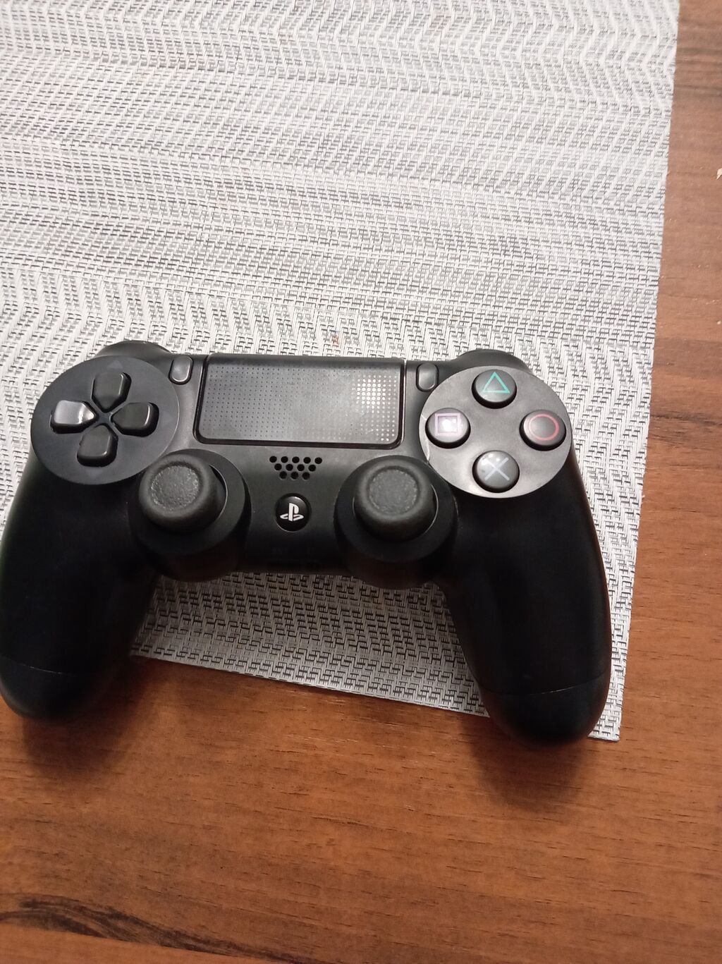 Playstation 4 satilir 2 a klass pult var 1 orijinal pult var ideal — Elektronika, Bakı (3)