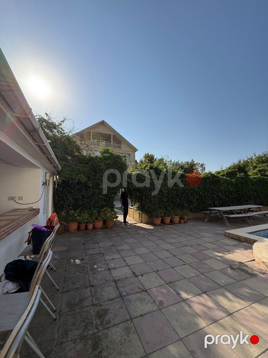 Satılır 12 otaqlı həyət evi/bağ evi 600 m² — Ev, villa, Bakı (4)