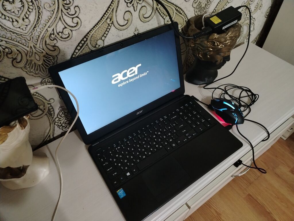 Acer Aspire E1-572G noutbuku Texniki xüsusiyyətlər: - Ekran: 15.6" - — Acer, Sumqayıt