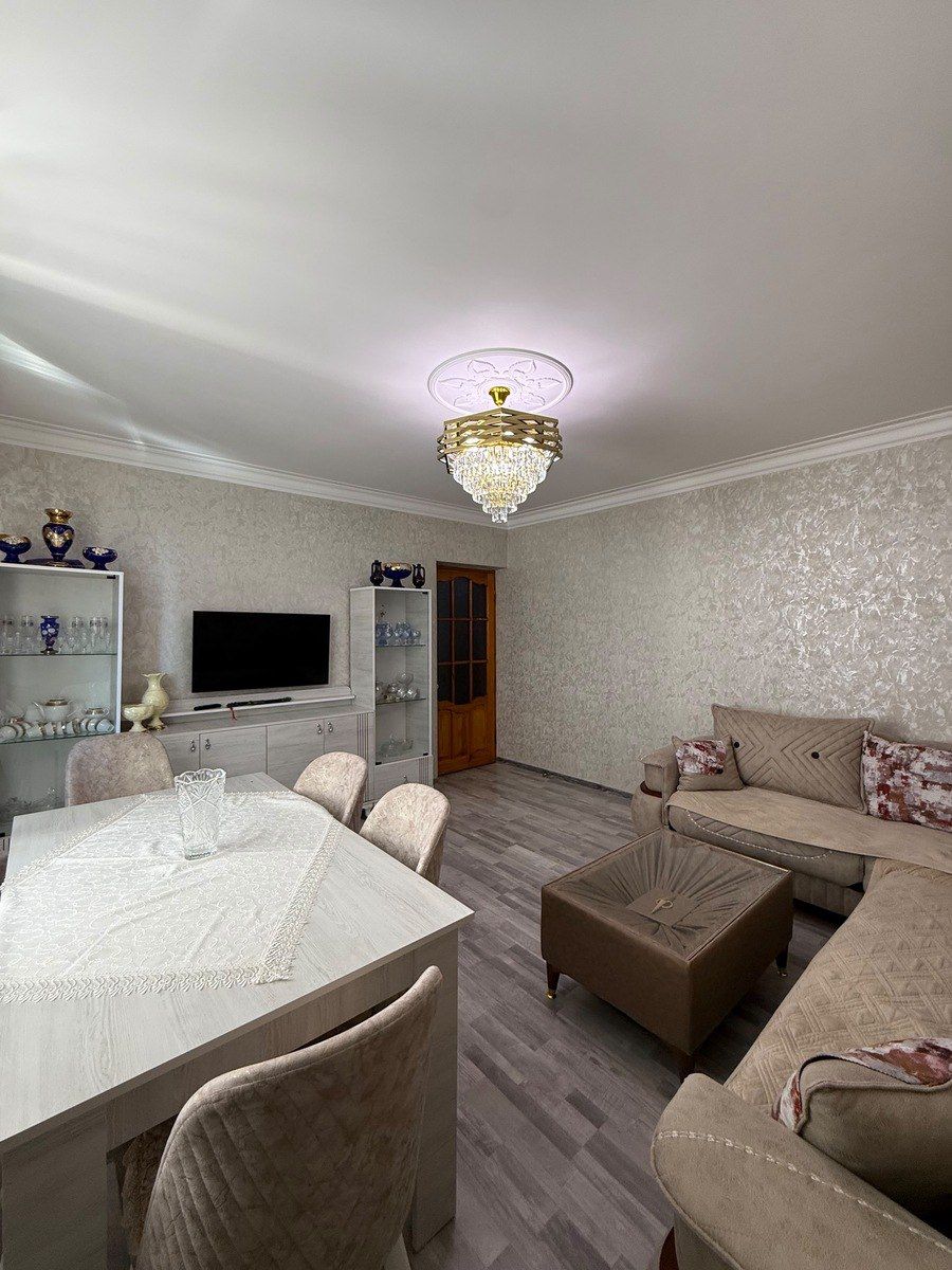 Satılır 4 otaqlı köhnə tikili 90 m² — Mənzil, Bakı (6)