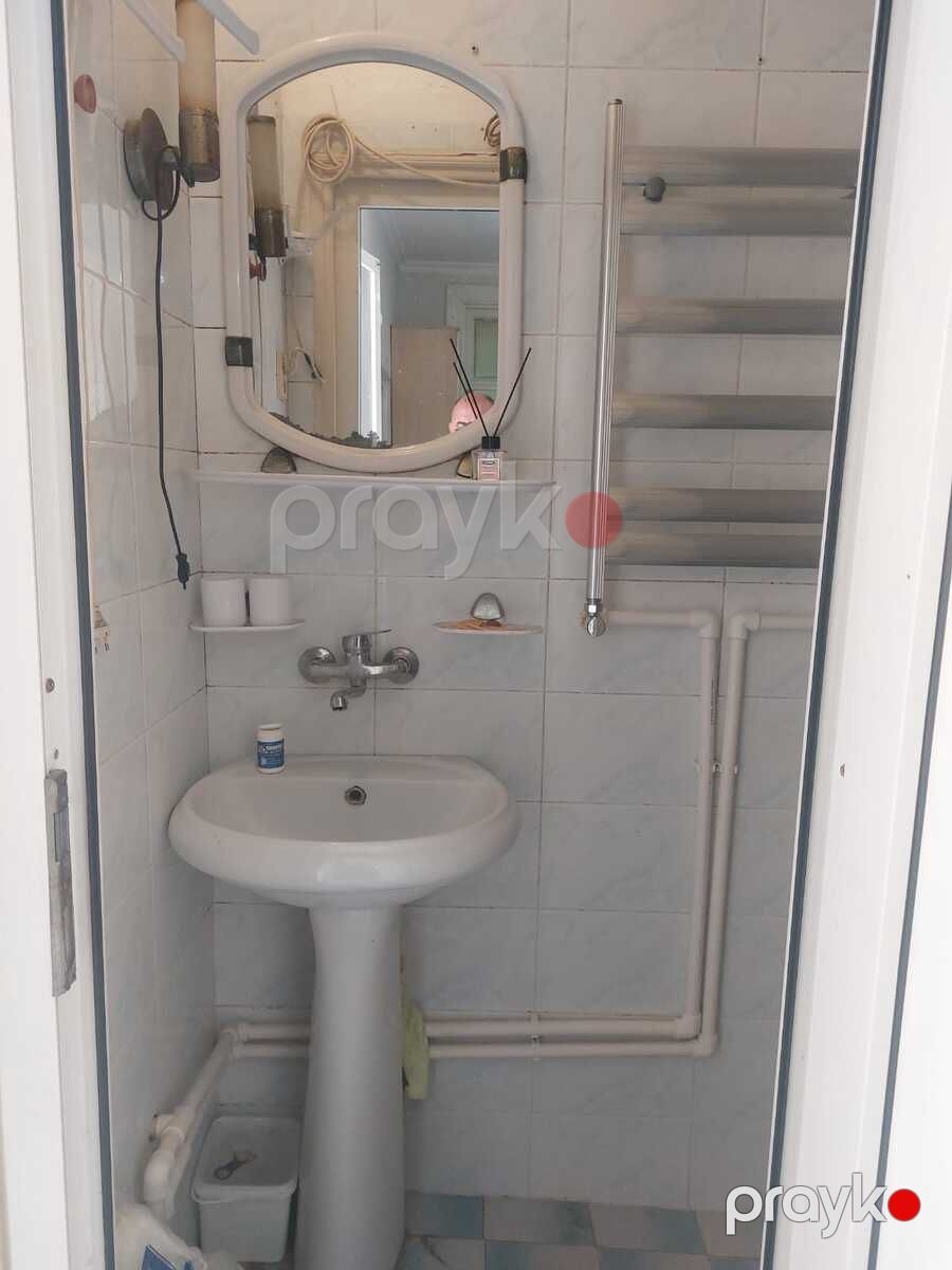 Satılır 2 otaqlı köhnə tikili 45 m² — Mənzil, Bakı (8)