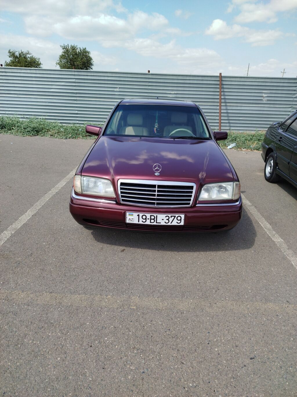 Mercedes-Benz C-Class: 2.2 l | 1995 il Sedan