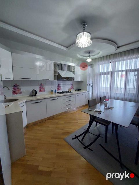 3-otaqlı yeni tikili kirayə verilir, Afiyəddin Cəlilov küç., 150 m²