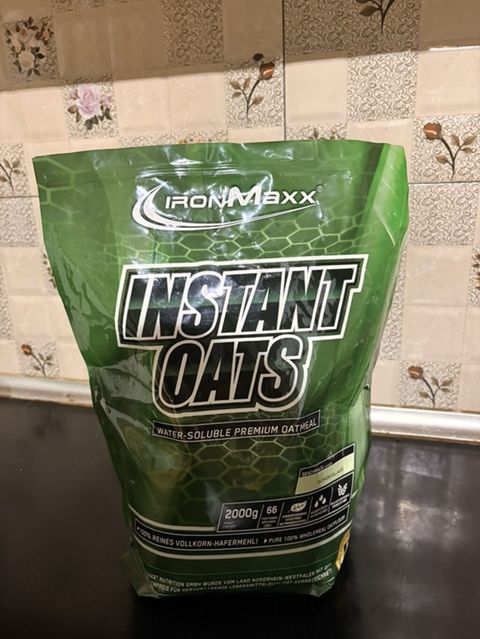 IronMaxx Instant Oats – suda asan həll olan premium yulaf unudrudur