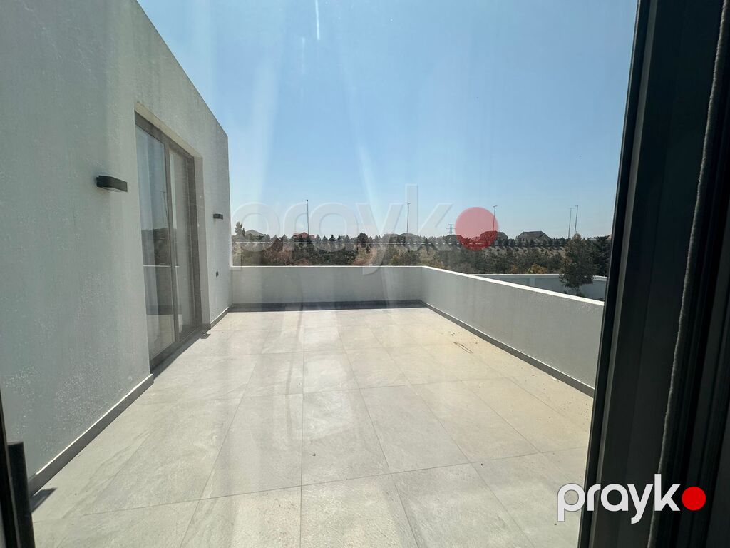 Satılır 5 otaqlı həyət evi/bağ evi 300 m² — Ev, villa, Bakı (9)