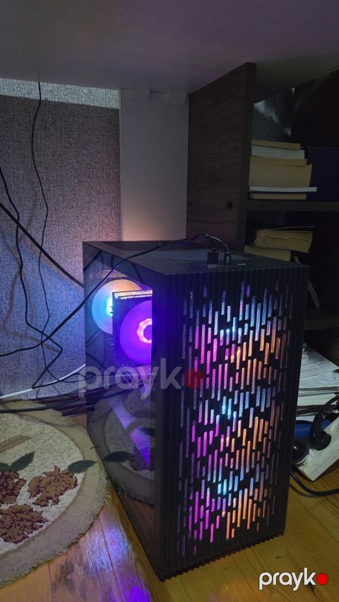 Güclü və səliqəli yığılmış gaming kompüter satılır. Oyun — Bakı