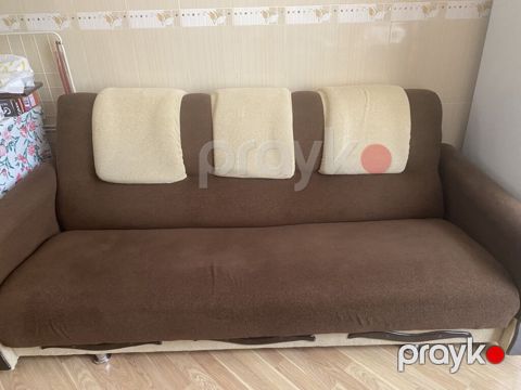 İşlənmiş açılan divan, qəhvəyi–krem, saxlama bölməsi