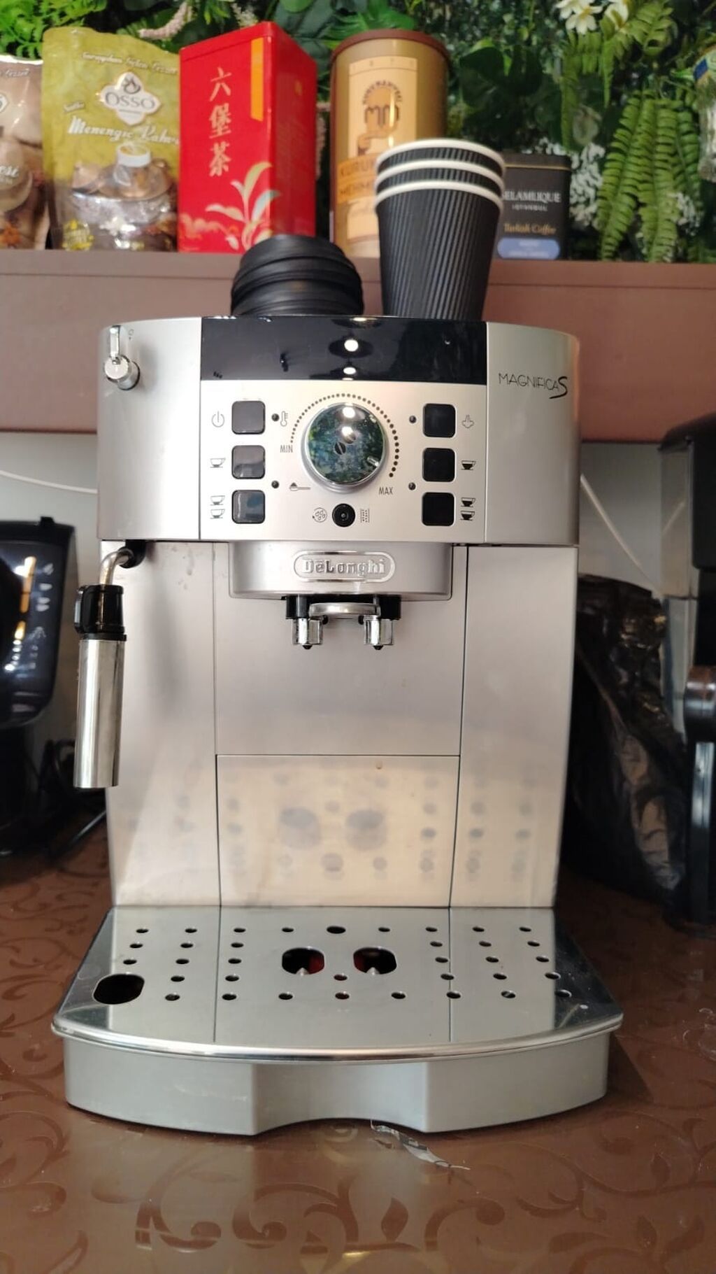 *SEVA XİRDALAN* Delongi firmasinin professional kofe aparatı satilir — Biznes və avadanlıq, Mehdiabad