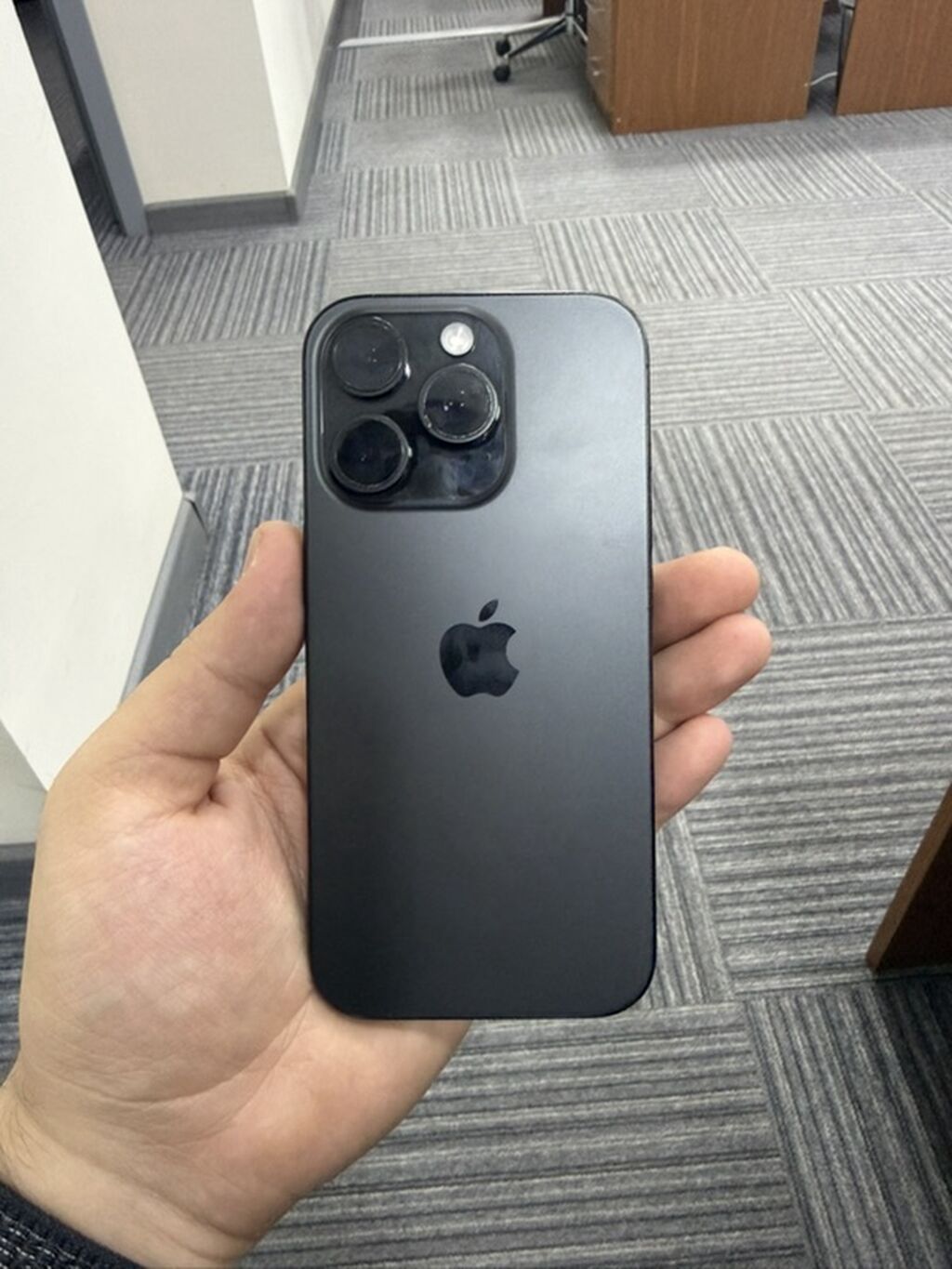 IPhone 16 Pro, 128 GB, Qara, Simsiz şarj