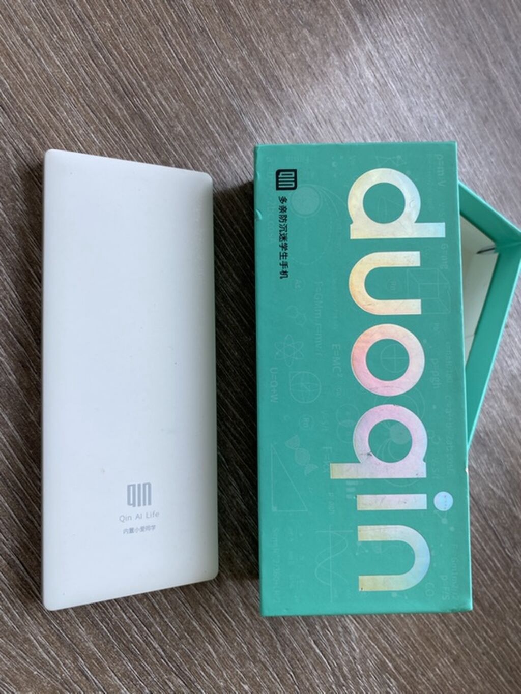 Qin AI Life “Duoqin” düyməli telefon Xüsusiyyətlər: - Minimalist — Elektronika, Yevlax (4)