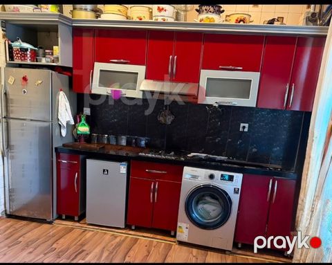 Nigar💚 Kuxna mebeli satlır 250 3 m çoxdu təcili remotla bağlı çıxmaldı