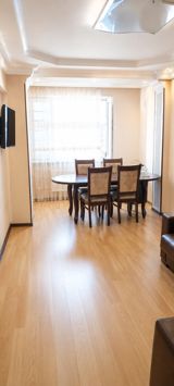 Satılır 2 otaqlı köhnə tikili 65 m² — Elmir bəy