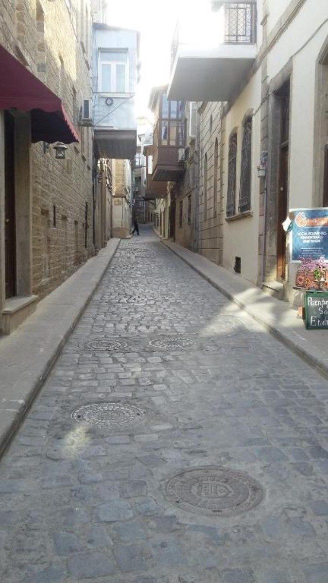 2-otaqlı mənzil kirayə verilir, İçərişəhər m., 60 m² — Daşınmaz əmlak, Bakı