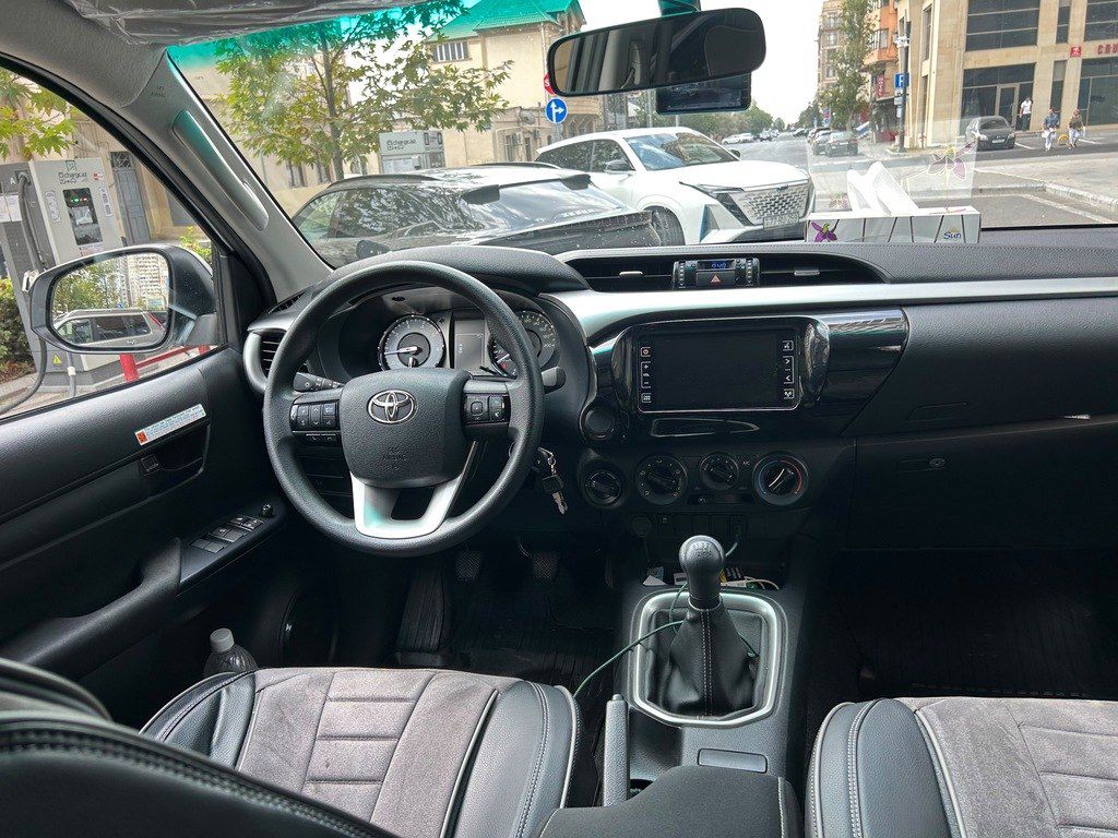 Toyota Hilux, 2.4 L, 2024 il, 15 000 km — Avtomobillər, Bakı (11)