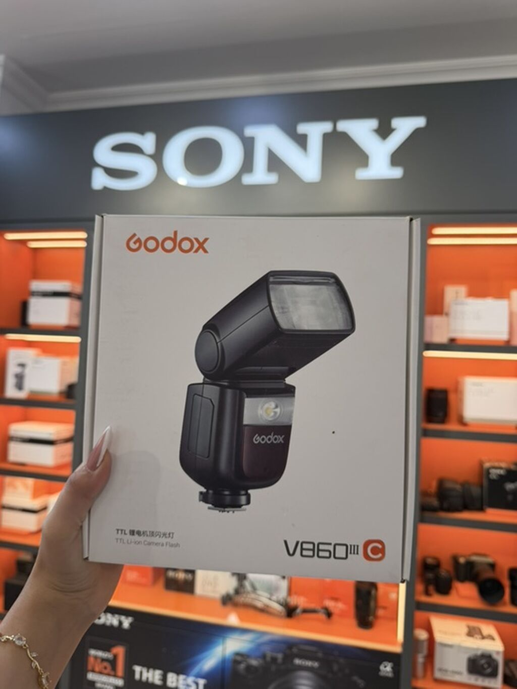 Godox V860III C – TTL Li-ion fotoaparat fləşi Xüsusiyyətlər: - Model