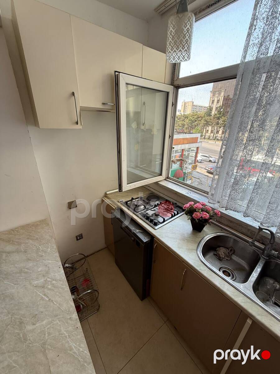 Satılır 3 otaqlı köhnə tikili 62 m² — Mənzil, Bakı (7)