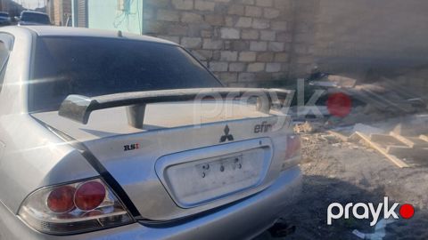 Mitsubishi Lancer sedan – hissələr üçün - Korpus: 4 qapılı sedan