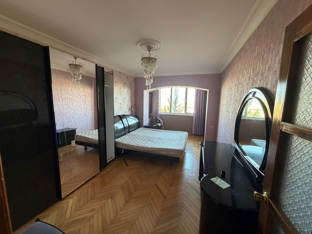 Satılır 4 otaqlı köhnə tikili 105 m² — Mənzil, Bakı (4)