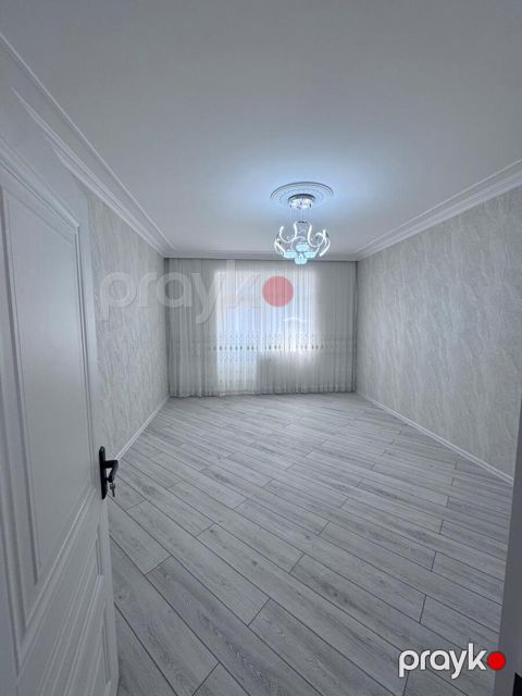 Satılır 3 otaqlı yeni tikili 94 m²
