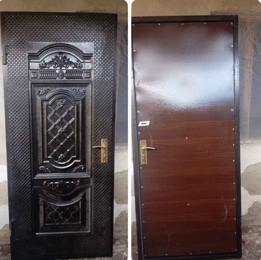 Seyf qapı Seyf qapi 120azn qiymet sondur Kohne suraxani 0610 leli -