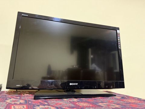 Sony Bravia 32EX310 LED LCD TV - Ekran: 32 düym, Edge LED arxa