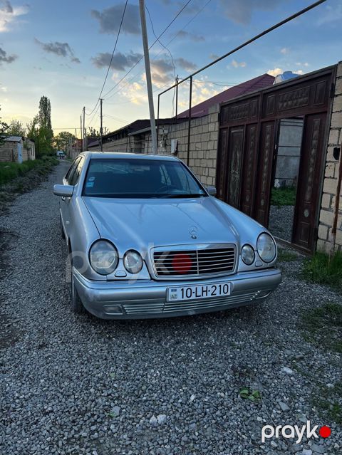 Mercedes-Benz E-Class (W210) sedan matorubda problem var — Quba