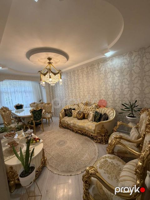Satılır 3 otaqlı köhnə tikili 80 m²