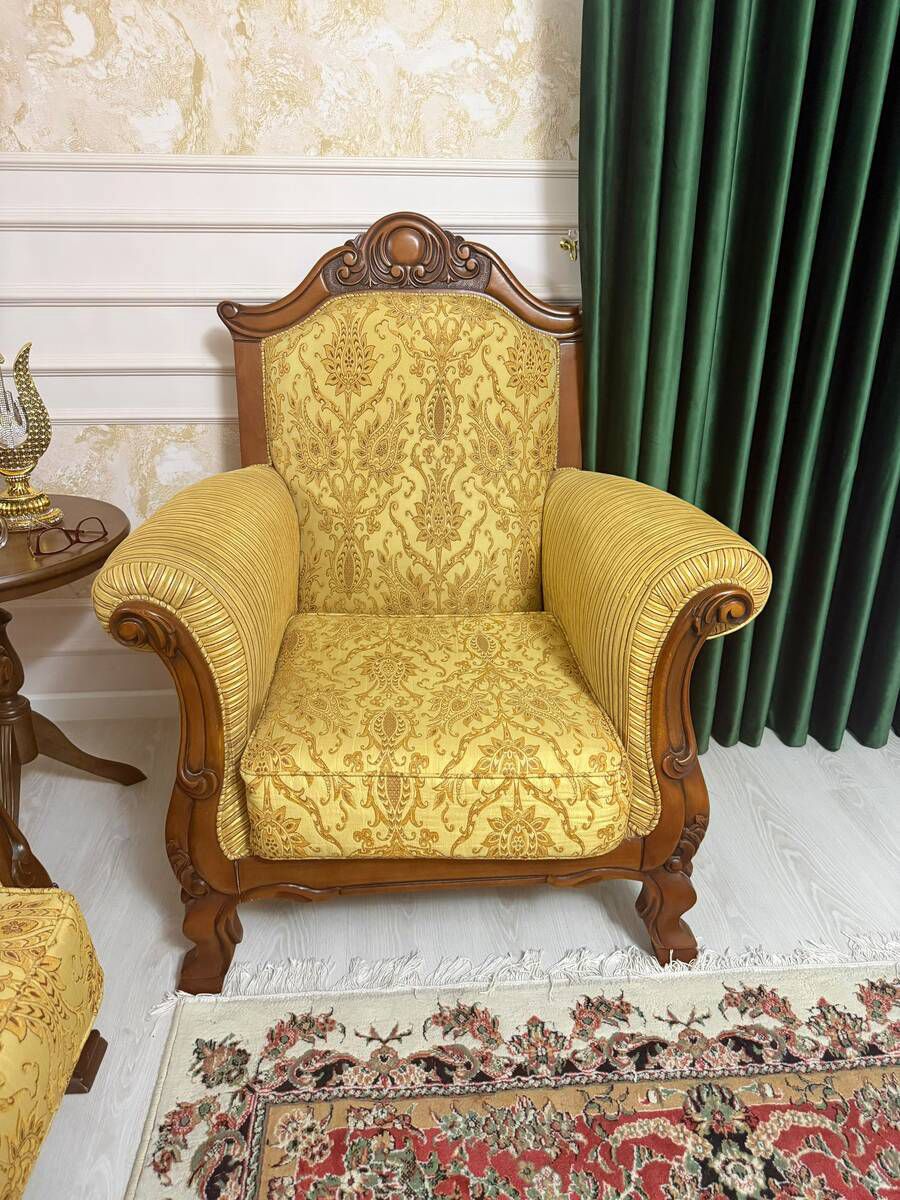 Divan və kreslolar — Mallar, Bakı