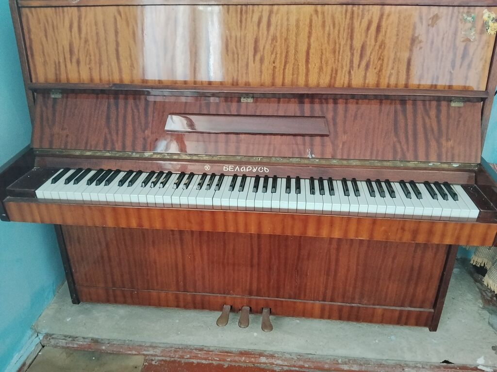 Piano, Belarus, Akustik, İşlənmiş — Mallar, Saray