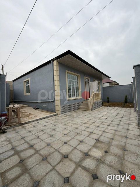 Satılır 4 otaqlı həyət evi/bağ evi 110 m² — Bakı