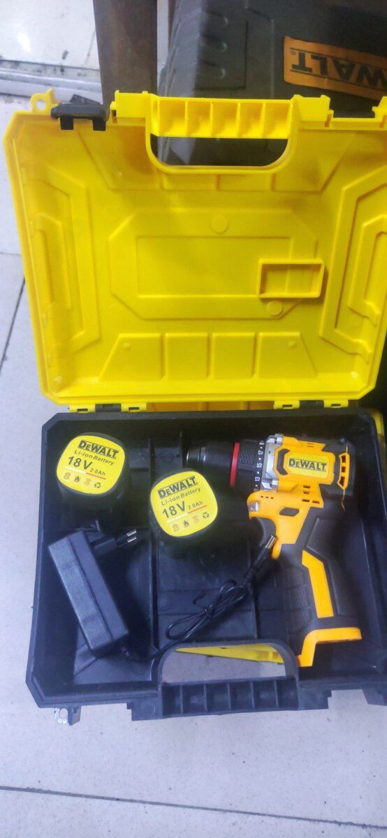 Drel Dewalt — Mallar, Bakı