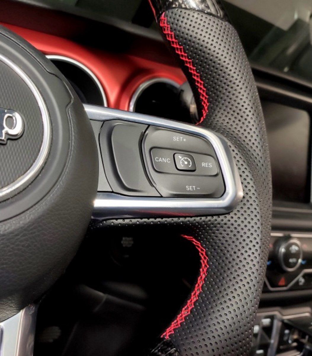 Jeep Wrangler karbon sükanı — Ehtiyat hissələri və aksesuarlar, Bakı (7)