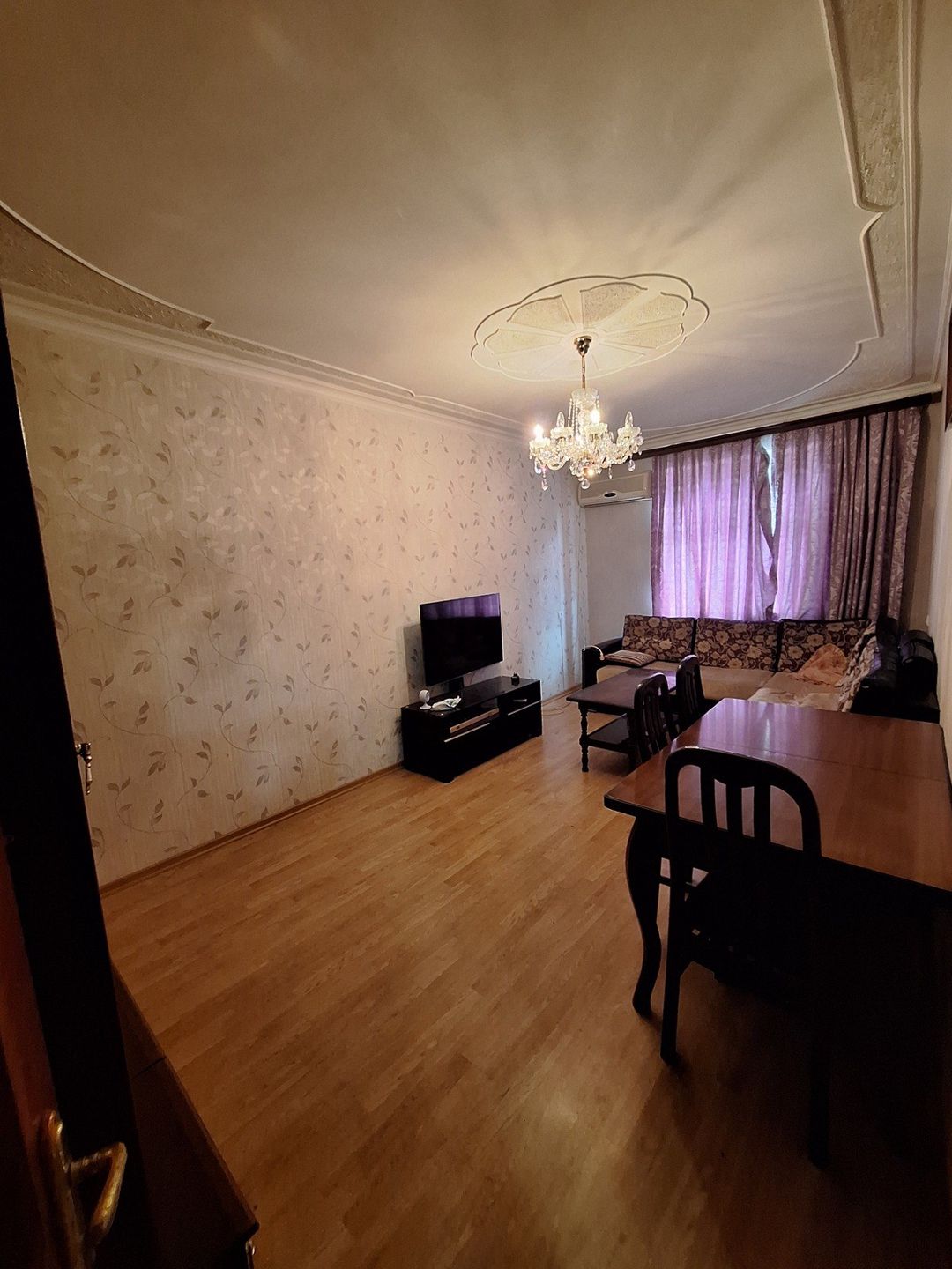 Satılır 4 otaqlı köhnə tikili 97 m² — Mənzil, Bakı