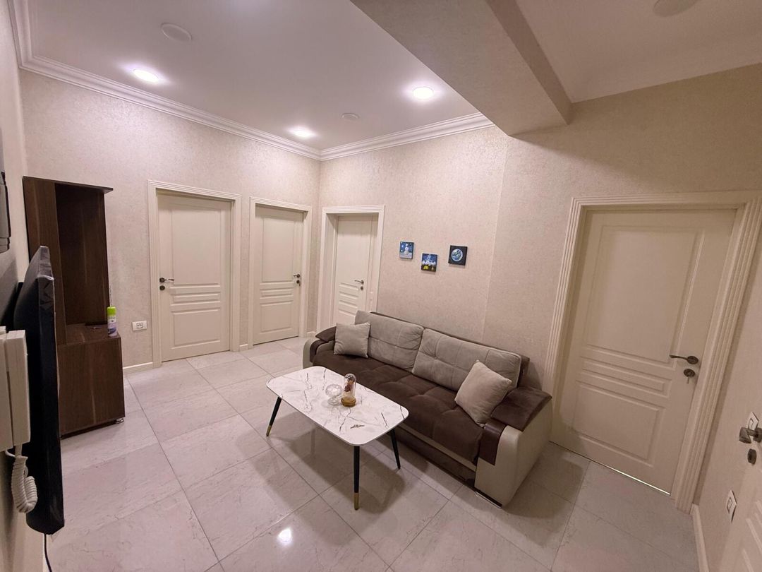 İcarəyə verilir 3 otaqlı yeni tikili 110 m² — Mənzil, Bakı (9)
