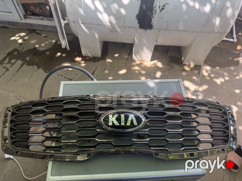 Kia Sorento 2014-2020 radiator barmaqlığı