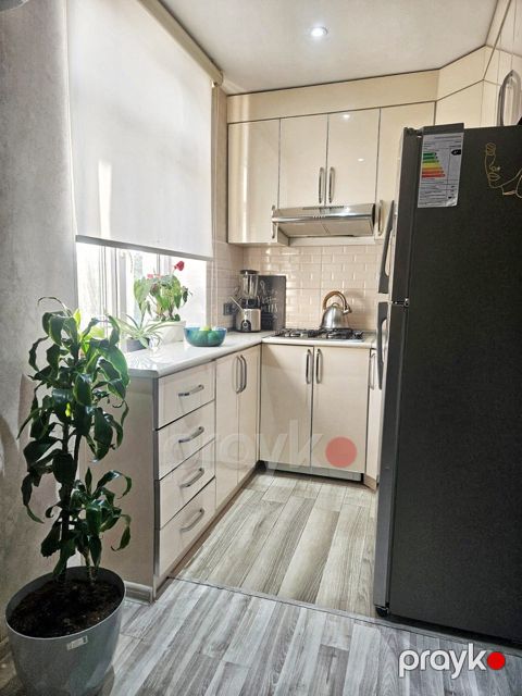 Satılır 3 otaqlı köhnə tikili 59.6 m²