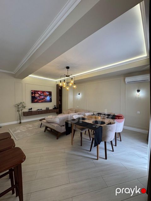 Satılır 4 otaqlı yeni tikili 175 m²