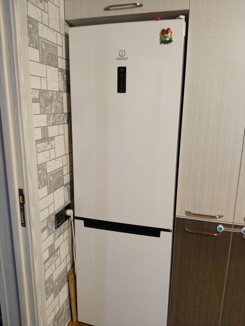 İşlənmiş 2 qapılı Indesit Soyuducu Satılır, rəng - Ağ — Saray