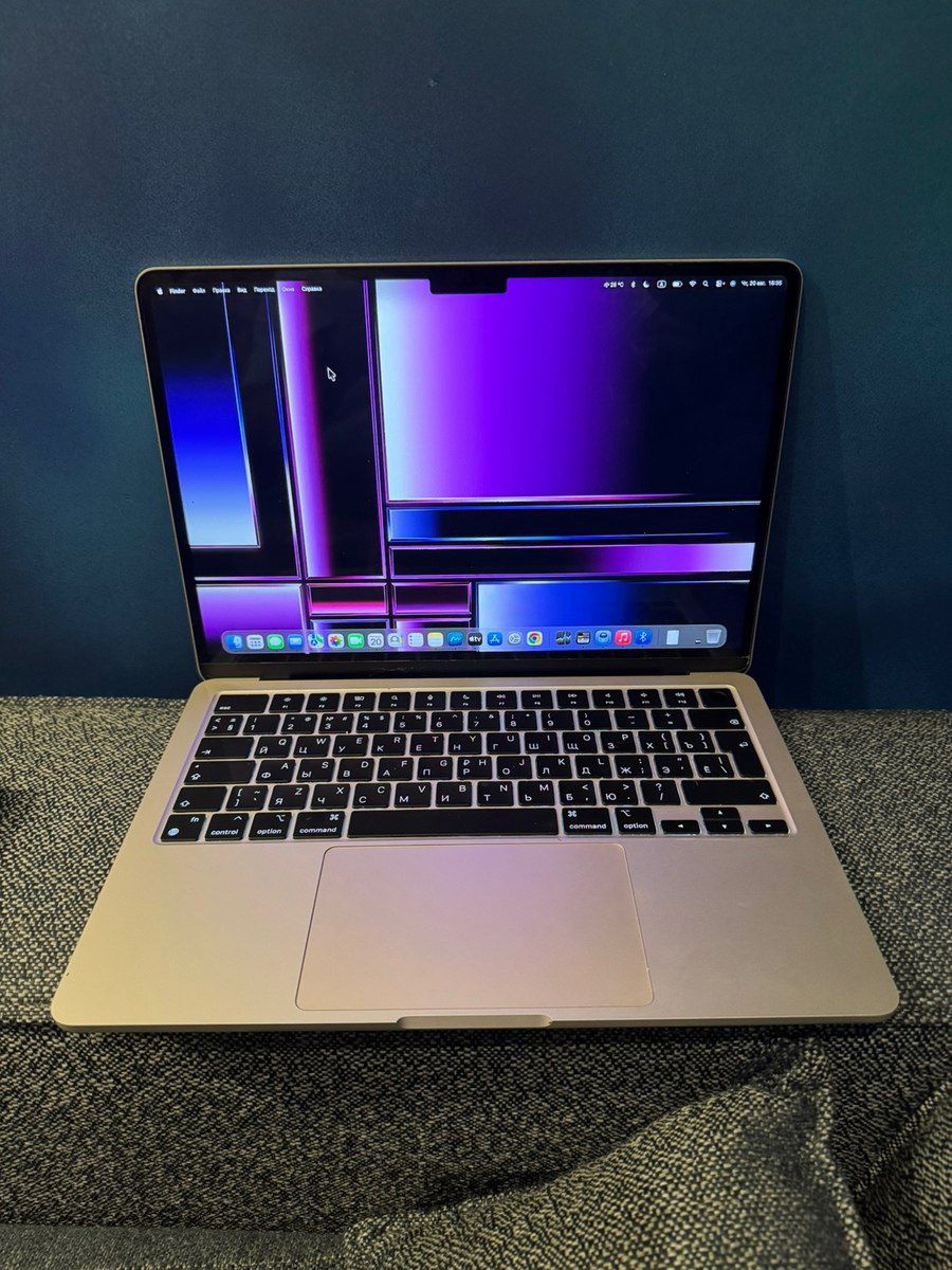 Apple MacBook Air 13.6 inch M2 256GB/8GB — Elektronika, Bakı (2)