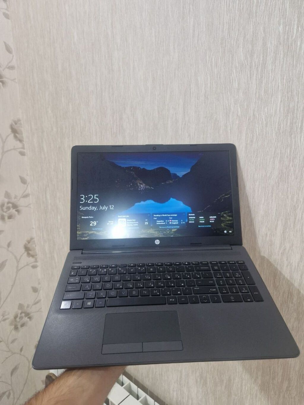 HP noutbuk — Core i3-7020U, 8 GB RAM, 120 GB SSD, 15.6"