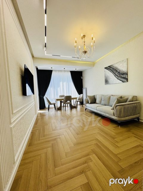 Satılır 2 otaqlı yeni tikili 60 m²