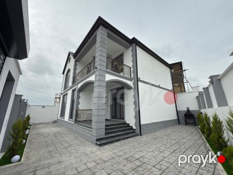 Satılır 4 otaqlı həyət evi/bağ evi 270 m²