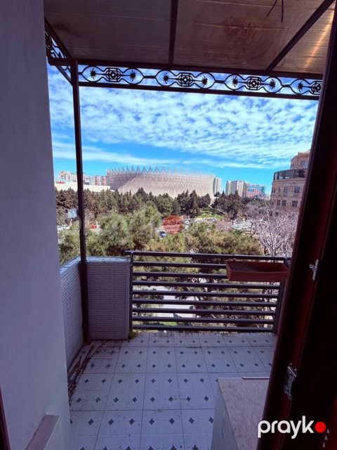 Satılır 2 otaqlı köhnə tikili 43 m²