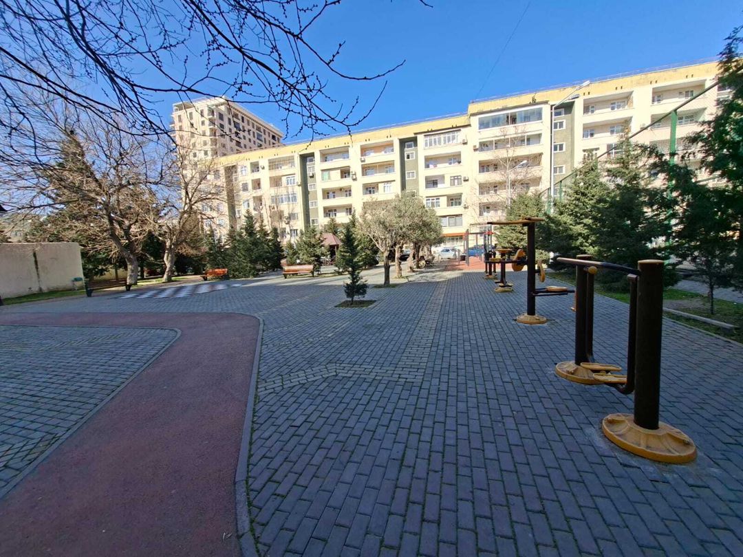 Satılır 5 otaqlı köhnə tikili 120 m² — Mənzil, Bakı