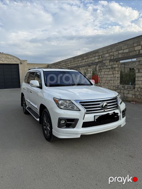 Lexus LX 570, 5.7 L, 2013 il, 181 000 km