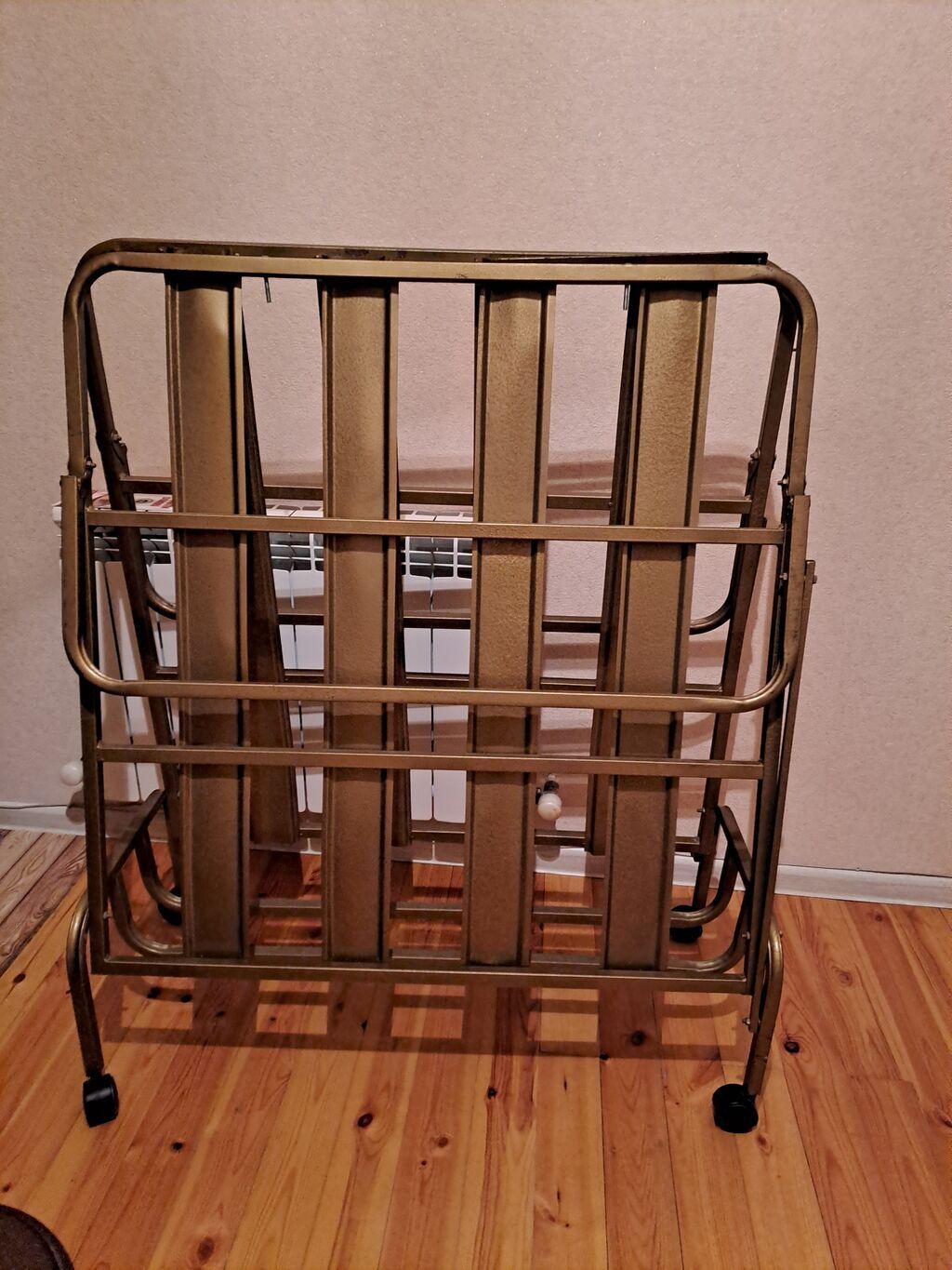 Təkərli metal qatlanan çarpayı karkası - Material: Mis polad — Mebel, Xırdalan (2)